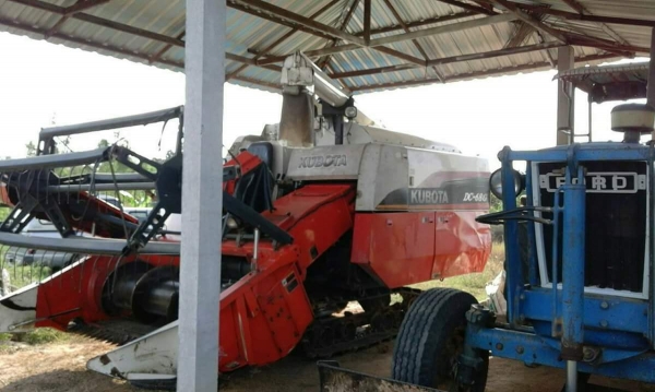 ขายรถเกี่ยวข้าว KUBOTA DC68G ใช้งานน้อย เครื่องดี ช่วงล่างแน่น สภาพสวยพร้อมใช้งาน สนใจโทร 090-8588220คุณนะ 093-3258446คุณบิว หรือเข้าดูสินค้าอื่นๆได้ที่ www.truck.in.th/498 หรือเพจFacebook ณรงค์ ซื้อขายรถมือสอง (เว็บไซต์ส่วนตัว) หรือFacebook คุณนะ รถบรรทุ ขายรถเกี่ยวข้าว KUBOTA DC68G ใช้งานน้อย เครื่องดี ช่วงล่างแน่น สภาพสวยพร้อมใช้งาน สนใจโทร 090-8588220คุณนะ 093-3258446คุณบิว หรือเข้าดูสินค้าอื่นๆได้ที่ www.truck.in.th/498 หรือเพจFacebook ณรงค์ ซื้อขายรถมือสอง (เว็บไซต์ส่วนตัว) หรือFacebook คุณนะ รถบรรทุ