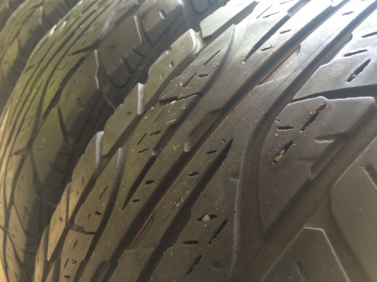 ยาง dunlop at 265 70 16 ถูกๆ