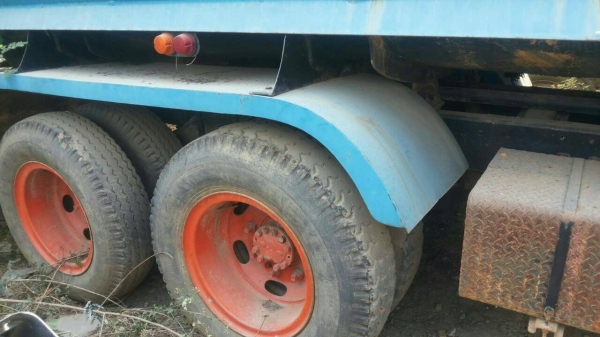 สิบล้อ อีซุซุ หัวยาว เครือง 6BF1-210โบว์ พ.เวอร์ เพาเดียว บรรทุกน้ำ 16,000ลิต ถังน้ำสวยไม่ผุ อุปกรณ์ครบ ภาษีไม่ขาดทะเบียนพร้อมโอน ราคา295,000บ ครับส่งถึงบ้าน