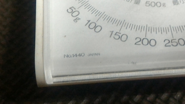 ตาชังของแบบละเอียด ยี่ห้อ TANITA จากญี่ปุ่น ชั่งได้สูงสุด 500 กรัม ความละเอียดที่ช่องละ 5 กรัม