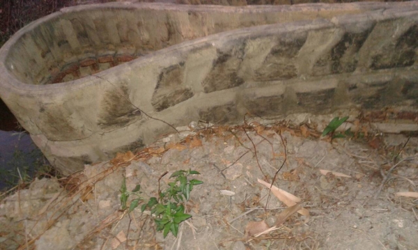 แทรคยางข้อถี่ มี มี 70 ข้อ ราคาเส้นละ 5,000 บาท