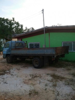 รถอีซูซู 6 ล้อ ( ไม่ดั้ม ) NPR 115 แรงม้า. ปี 37    สนใจติดต่อ  081 - 6079515