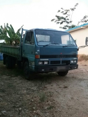 รถอีซูซู 6 ล้อ ( ไม่ดั้ม ) NPR 115 แรงม้า. ปี 37    สนใจติดต่อ  081 - 6079515