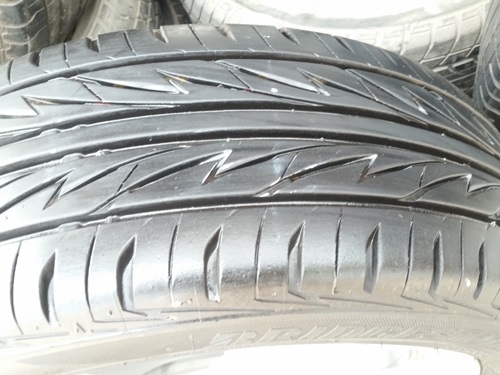 ขายล้อ Ford Fiesta16 พร้อมยางปี 4714  4 ล้อ