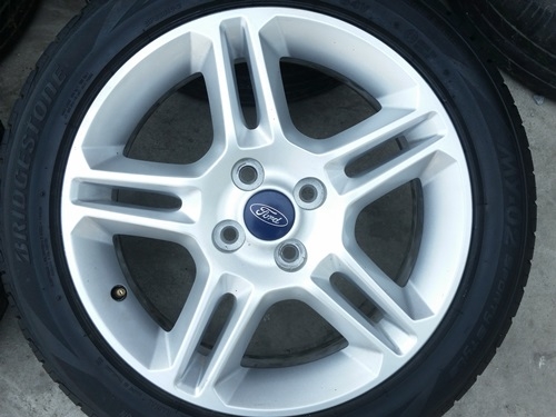 ขายล้อ Ford Fiesta16 พร้อมยางปี 4714  4 ล้อ