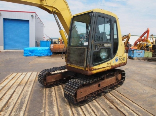 ขาย!! KOMATSU PC60-7 รถนอกแท้