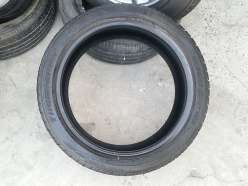 ขายยาง205/45/17 ปี 13 THUNDERER 2 เส้น