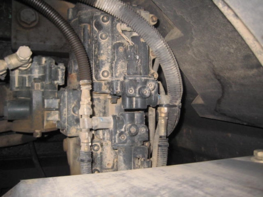 SK135SRLC-1ES # YH04-04633 ต้องสั่งนำเข้า