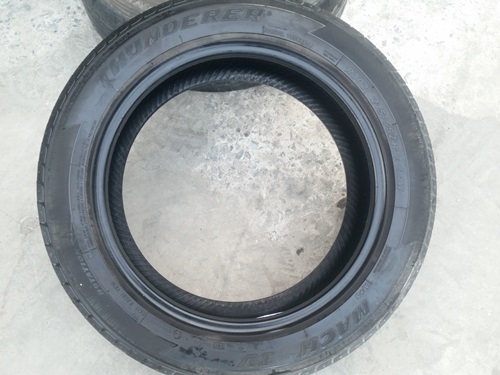 ขายยาง215/55/17 ปี 14 THUNDERER 4 เส้น ขายยาง215/55/17 ปี 14 THUNDERER 4 เส้น