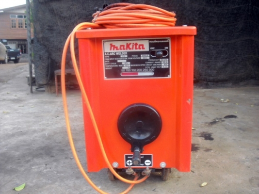 ขายเครื่องเชื่อมไฟฟ้าmakitaสภาพเหมือนใหม่ราคา4,500บาท