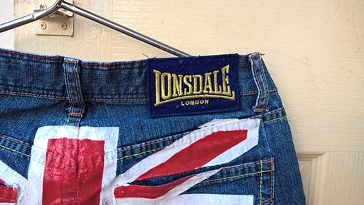 ยีนส์ Lonsdale ขาสั้น สกรีนก้นสวยงาม ยีนส์ Lonsdale ขาสั้น สกรีนก้นสวยงาม