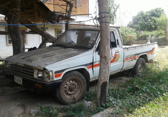 ขายตามสภาพ TOYOTA HERO 2.4D 2 ไมล์ คัสซีสวยตลอดเส้น รถจอดนานสตาร์ทไม่ติด ต้องเช็คระบบน้ำมันกับระบบไฟ ทะเบียนพร้อมครับ