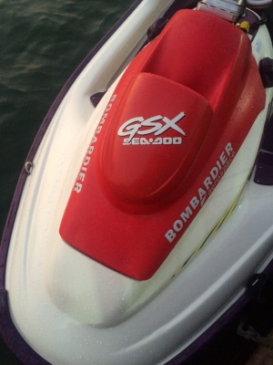 ขายเรือนั่งซีดู GSX 800 วิ่ง 65 ช.ม มีของแต่งสภาพนางฟ้าเติมน้ำมันเล่นได้เลย