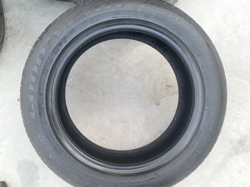 ขายยาง225/55/17 ปี 12 GOODYEAR รันแฟลต  2 เส้น