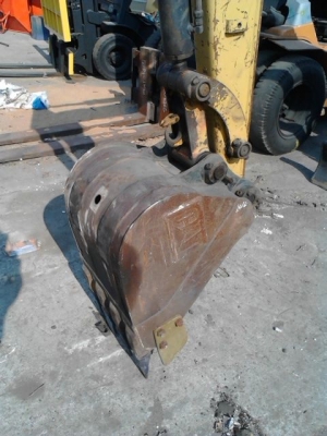 รถขุด CATERPILLAR. 303 CR