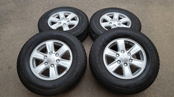 ขายล้อแม็ก ISUZU ขอบ16 ชุดละ 7,000 บาท ขายล้อแม็ก ISUZU ขอบ16 ชุดละ 7,000 บาท