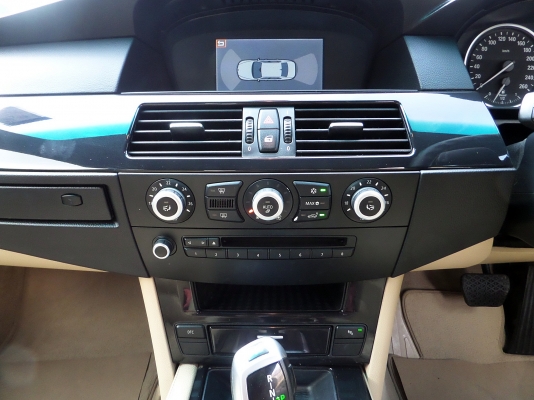 BMW SERIES5 520D (E60) Minorchange ปี2009