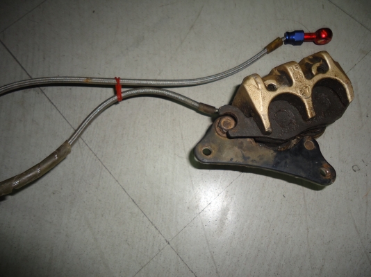 ปั๊มเบรคหน้าพร้อมสายถัก wave100