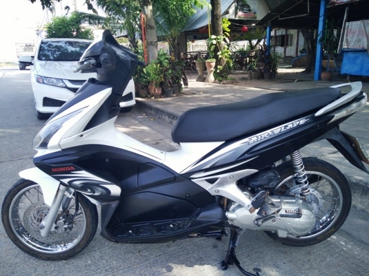 ส่งถูก Honda airblade สภาพดี เครื่องเดิมพร้อมใช้