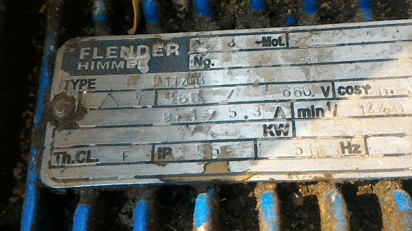 มอเตอร์เกียร์ทด FLENDER HIMMEL ขนาด 5.5 แรงม้า ของเยรมัน ทดแล้วหมุนที่  95 รอบต่อนาที แรงบิดเยอะขับโหลดได้เป็นตันๆ