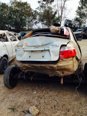 ซากวีออสเเยกขายอะไหลทุกอย่างทั้งคันมีหลายรุ่นทั้งเก๋งเเละกระบะ