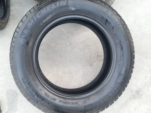 ขายยาง225/65/17 ปี 13/2เส้นปี12/2เส้น MICHERLIN LATITUDE 4 เส้น
