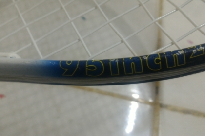 ไม้เทสนิส ยี่ห้อ BRIDGESTONE จากญี่ปุ่น อย่างดีคุณภาพสูงมาก น้ำหนักเบามากแค่ 180 กรัม แข็งแรงทนทาน