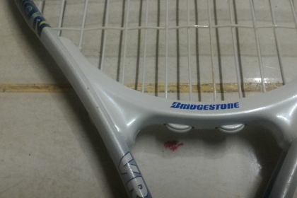 ไม้เทสนิส ยี่ห้อ BRIDGESTONE จากญี่ปุ่น อย่างดีคุณภาพสูงมาก น้ำหนักเบามากแค่ 180 กรัม แข็งแรงทนทาน