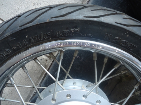 ล้อ Honda Click 110 เดิมๆ ล้อ Honda Click 110 เดิมๆ