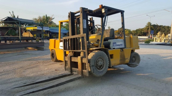 ขายรถยก Komatsu  5ตัน  ดีเซล