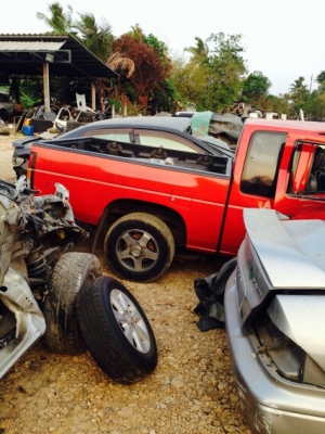 ซากนิสสัน ปี96 ถอดเเยกขายอะไหลทุกอย่างสนใจสอบถามได้ทั้งหมดมีหลายรุ่นทั้งเก๋งเเละกระบะ