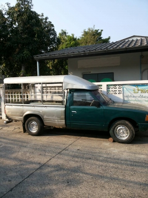 Nissan 720 เครื่องดี กระบะสแตนเลส เอกสารครบ