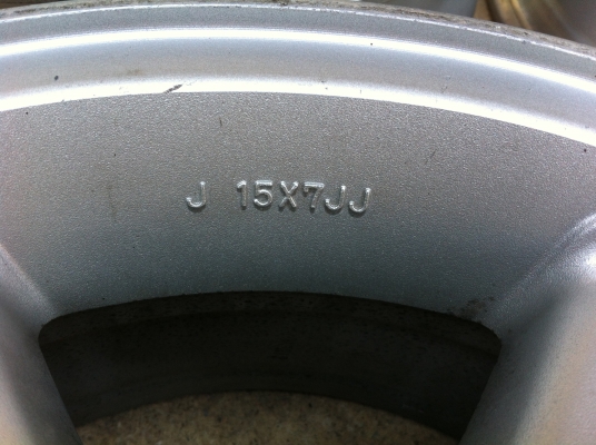 ขายล้อ BRADLEY VZ nissan japan 6รู ขอบ15 กว้าง7นิ้ว ออฟ40 4วง  6000 บาท