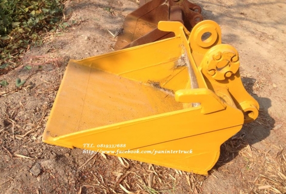 FROM JAPAN บุ๊งกี๋ตักสโลปสำหรับรถขุดไซค์ 200 /ปากกว้าง:96 เซนติเมตร/รูสลัก: 80 มิล /ราคาเพียง(ใบละ)12,000 บาท สนใจรีบติดต่อ 0819337688