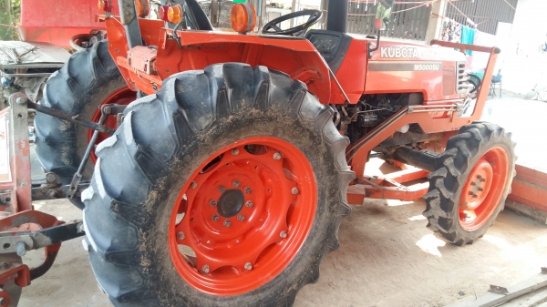 ขายM5000แถมอุปกรณ์3อย่าง รถไร่ครับรับประกันความสวย สมบูรณ์ทุกระบบครับ