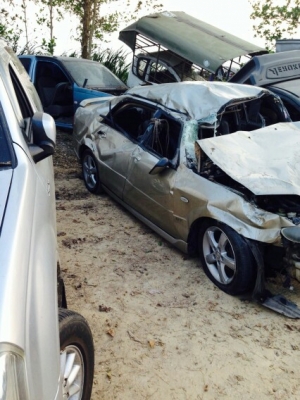 ซากมาสด้า 323 เครื่อง2000 ถอดเเยกอะไหลทุกอย่างทั้งคันมีหลายรุ่นทั้งเก๋งเเละกระบะทุกรุ่น ซากมาสด้า 323 เครื่อง2000 ถอดเเยกอะไหลทุกอย่างทั้งคันมีหลายรุ่นทั้งเก๋งเเละกระบะทุกรุ่น