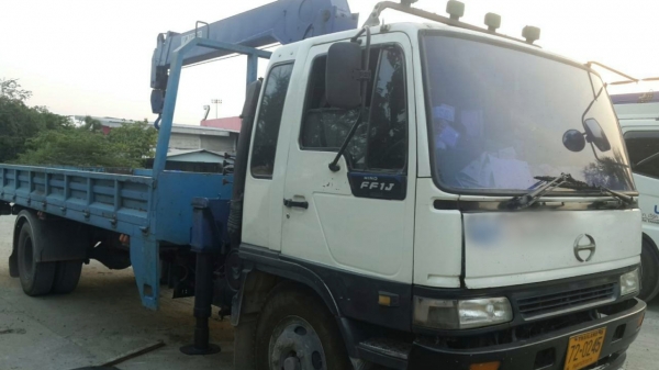 ขายรถ6ล้อติดเครน