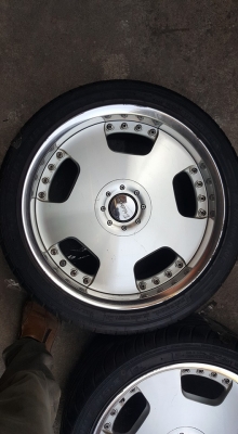 ล้อ VIP RAY 18*9 5รู 114แท้ยุ่นสวยๆ พร้อมยางสวยๆเลยครับ ยาง ปี 13 ทั้งคู่ล้อไม่มีขี้กาก 15000 บาท โทร 0970794871 หนองแค สระบุรี