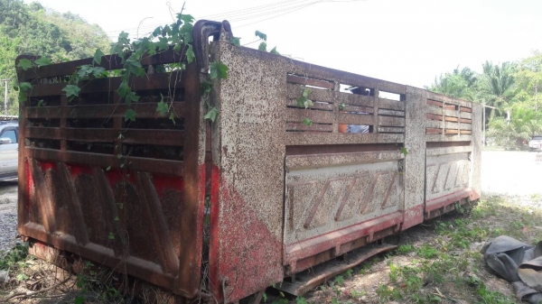 กระบะเปล่า...ของSMM สามมิตร ยาว6.5ม.(เป็นกระบะลูกพ่วง3คาน)