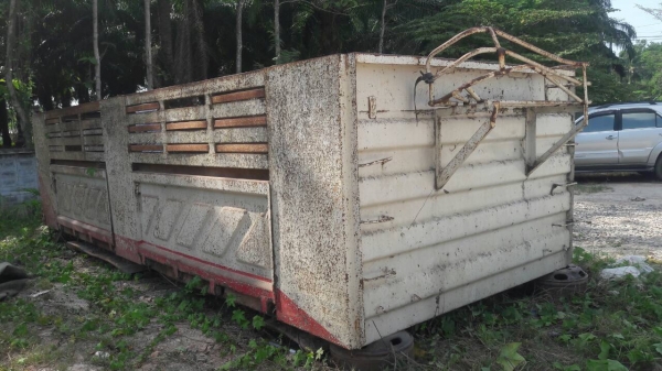 กระบะเปล่า...ของSMM สามมิตร ยาว6.5ม.(เป็นกระบะลูกพ่วง3คาน)