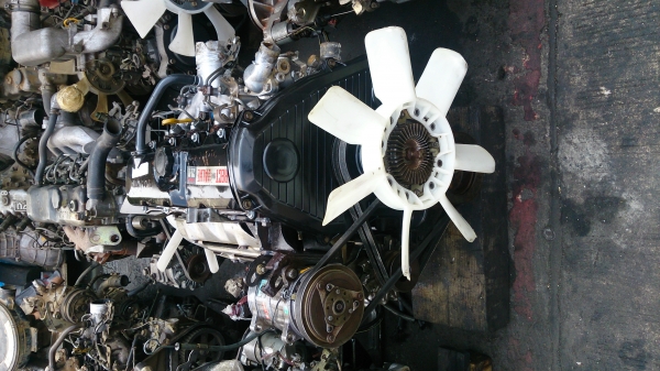 เครื่องโตโยต้า ไมตี้เอ็ก 2L เครื่องสวยมีคอมแอร์