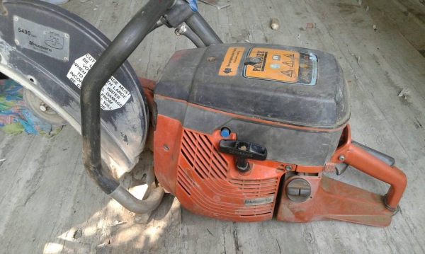 ตัวนี้ เครื่องตัดปูนคอนกรีต ตัดหัวเข็ม แผ่นพื้น แบบหิ้วมือถือไปลาดพร้าว ครับ จัดส่งไปแล้วครับ สนใจติดต่อ 081 6221299 นะครับ ตัวนี้ เครื่องตัดปูนคอนกรีต ตัดหัวเข็ม แผ่นพื้น แบบหิ้วมือถือไปลาดพร้าว ครับ จัดส่งไปแล้วครับ สนใจติดต่อ 081 6221299 นะครับ