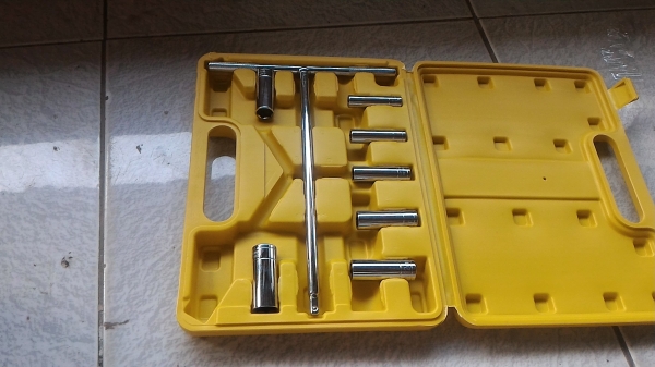 ชุดเครื่องมือ ด้านประแจตัว T ก้านยาวพร้อมลูกบล็อกแบบหกเหลี่ยมลึกเบอร์ 8 - 14 มม.