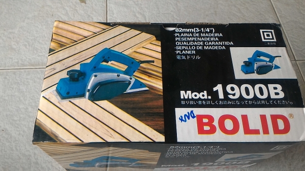 กบไฟฟ้าไสไม้ขนาด 3 นิ้ว ยี่ห้อ BOLID ทำงานได้ดี ทนทาน มีอุปกรณ์ให้ครบชุด ตัวกันไม้ ตัวตั้งใบ