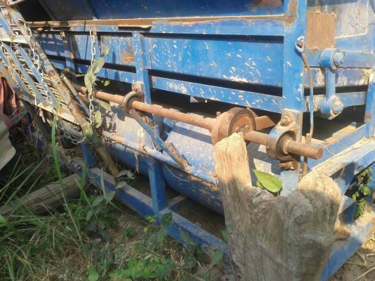 ขาย 6 ล้อใหญ่ ไม่มีทะเบียน พร้อมตู้นวดข้าว ไทยเส็งยนต์ 6 ฟุต 3 ใบพัด รถใช้งานอยู่ครับ ขาย 6 ล้อใหญ่ ไม่มีทะเบียน พร้อมตู้นวดข้าว ไทยเส็งยนต์ 6 ฟุต 3 ใบพัด รถใช้งานอยู่ครับ