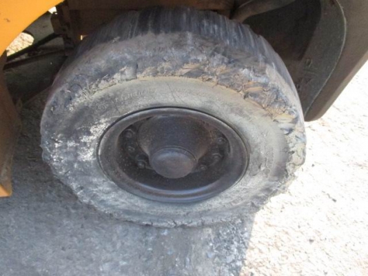 ขายถูกด่วนๆ FORKLIFT TOYOTA 7FG-25 ยกได้ 2.5 ตัน / เครื่องยนต์เบนซิน 4Y*และระบบแก๊ส LPG/เสาสูง 4 เมตร/ ราคาเพียง 165,000 บาท(ราคานี้ไม่รวมถังแก๊ส) สนใจติดต่อ 0819337688 ขายถูกด่วนๆ FORKLIFT TOYOTA 7FG-25 ยกได้ 2.5 ตัน / เครื่องยนต์เบนซิน 4Y*และระบบแก๊ส LPG/เสาสูง 4 เมตร/ ราคาเพียง 165,000 บาท(ราคานี้ไม่รวมถังแก๊ส) สนใจติดต่อ 0819337688