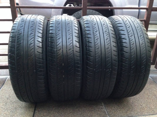 ยาง Dunlop 265 70 16 ปลายปี12 พร้อมใช้งาน ราคาไม่แพง