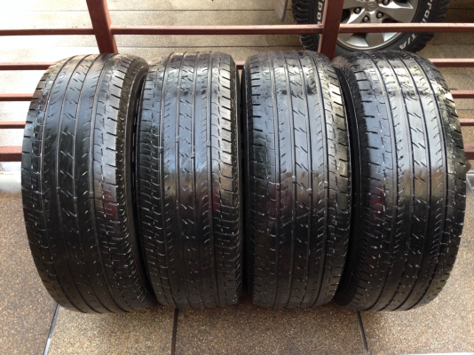 ยาง Maxxis 265 70 16 กลางปี12 ดอกเยอะ พร้อมใช้งาน ราคาไม่แพง