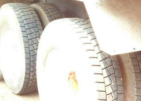 10ล้อ2เพลาดั้ม ISUZU ROCKY FXZ-240 เทอร์โบ เครื่อง6SD1-Turbo in. ลงเล่ม เกียร์เดิม ช่วงล่างเดิม หัวกำลังทำสี กระบะดั้มเหล็กสภาพพอใช้ ยางสวย10เส้น ตามสภาพ พร้อมใช้งาน เล่ม ครบ **ขาย ISUZU ROCKY FXZ-240 เทอร์โบ 10ล้อ2เพลาดั้ม พร้อมใช้ง