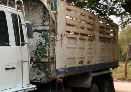 10ล้อ2เพลาดั้ม ISUZU ROCKY FXZ-240 เทอร์โบ เครื่อง6SD1-Turbo in. ลงเล่ม เกียร์เดิม ช่วงล่างเดิม หัวกำลังทำสี กระบะดั้มเหล็กสภาพพอใช้ ยางสวย10เส้น ตามสภาพ พร้อมใช้งาน เล่ม ครบ **ขาย ISUZU ROCKY FXZ-240 เทอร์โบ 10ล้อ2เพลาดั้ม พร้อมใช้ง